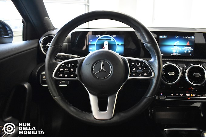 MERCEDES-BENZ A 180 d Business Extra